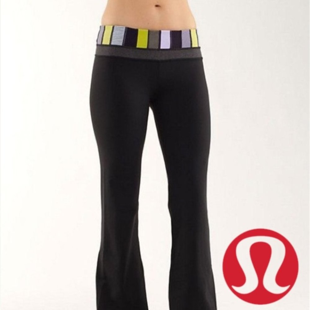 (SOLD) LuLulemon Bootcut Flare Yoga Pants Size 6